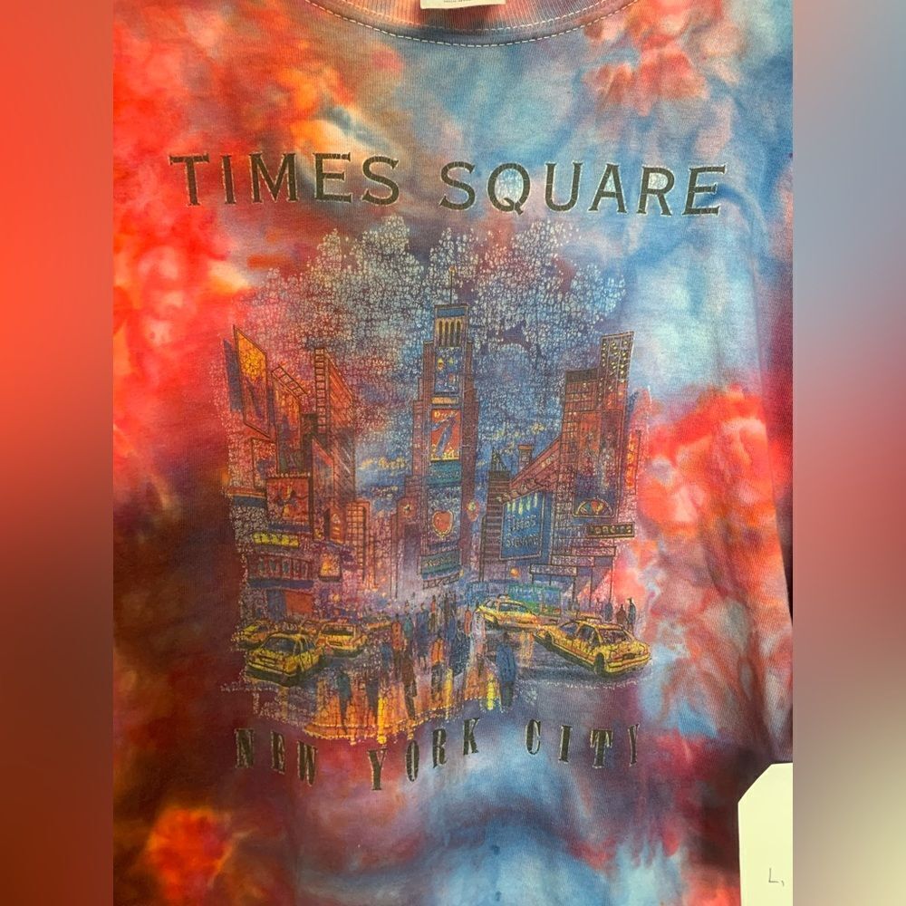 NWT Doodle Threads NYC Times Square Graphic Tee - Picture 2 of 4